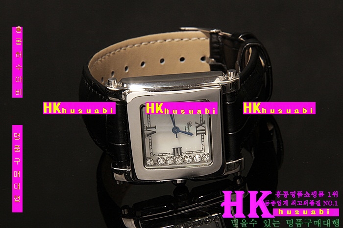 ĵ ڽð Replica Chopard Japanese Quartz MOVEMENT Polished Case Square Bezel Black Bracelet Women. sa-19