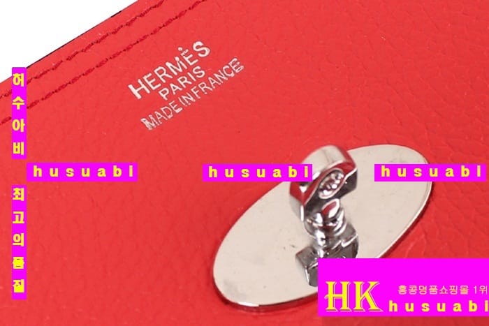 �����޽� �̸��� ũ�ν��� HE0148-6