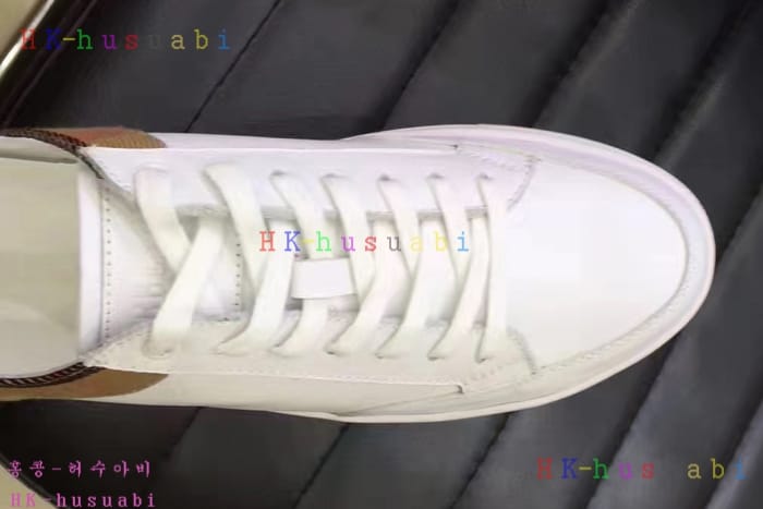 NEW 17S/S ������ �Ͽ콺 üũ��ư ���׽���Ŀ�� 40540221