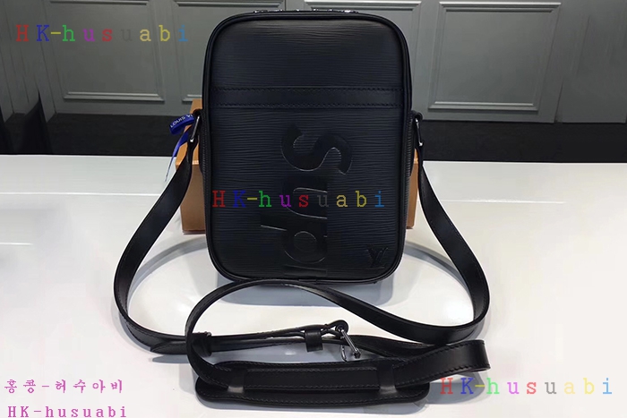 �ڹ̷��ޡ� 2017F/W ���̺���  ������ �ݶ󺸷��̼� ũ�ν��� M5342