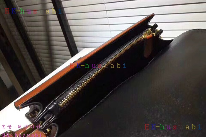 �ڹ̷��ޡ� ������ �Ż� ũ�ν��� BU55710