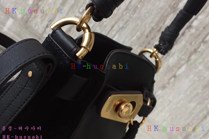 �ڹ̷��ޡڲ��ο� �Ż� ũ�ν��� C 03374