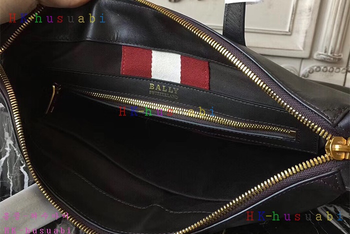 �ڹ̷��ޡ� �߸� �Ż� �������� BL85088-2