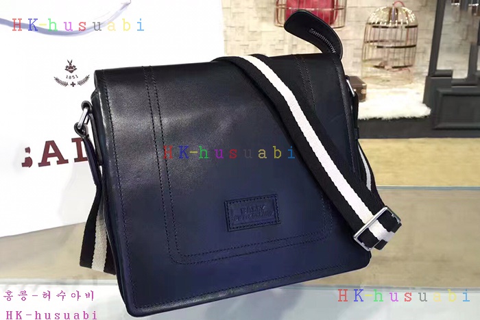 �ڹ̷��ޡ� �߸� ������ ũ�ν��� BL700170-2