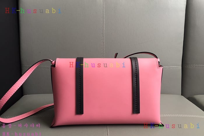 �ڹ̷��ޡ� �̿�̿� �ΰ� �÷� ����� MU 5BD075