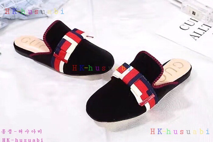 NEW     GU 32554087