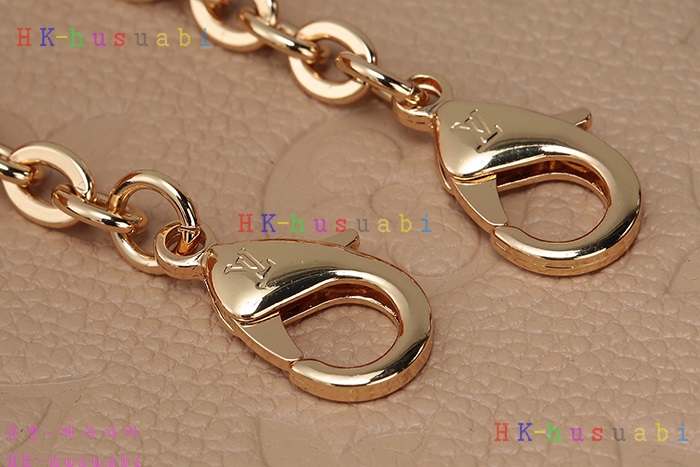 �ڹ̷��ޡ� ���̺���  ����Ʈ �縮�� M64062