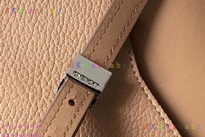 2017F/W �Ż� ����� ������ ũ�ν� �� GV779922-1 