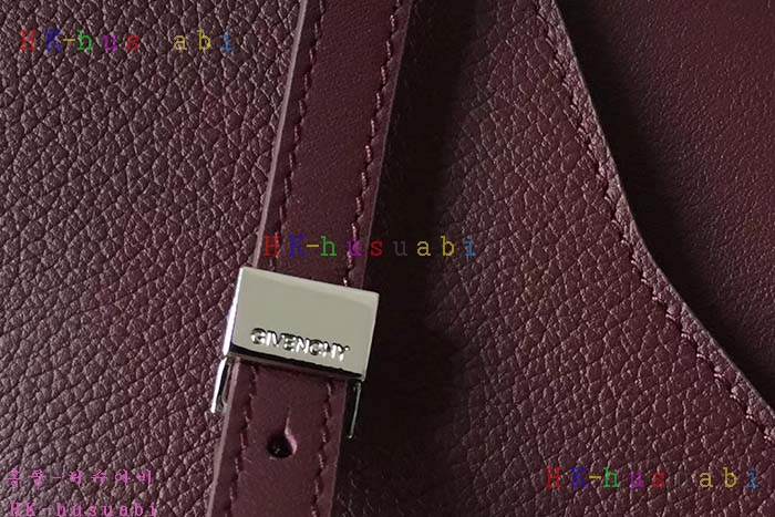 2017F/W �Ż� ����� ������ ũ�ν� �� GV779922-6