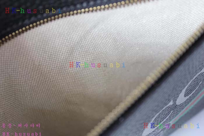 �ڹ̷��ޡ� 2018SS ���� ����Ʈ ũ�ν��� GU 523591-2