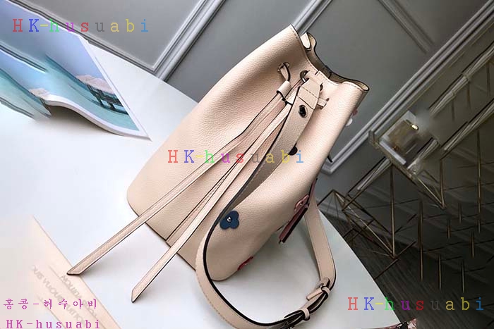 �ڹ̷��ޡڷ��̺���  ���� ��Ŷ�� M53081