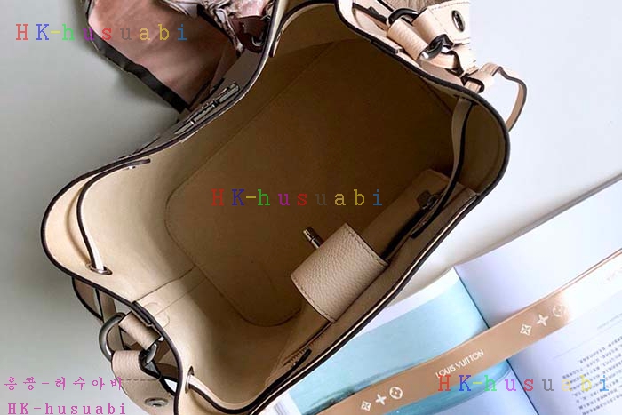 �ڹ̷��ޡڷ��̺���  ���� ��Ŷ�� M53081