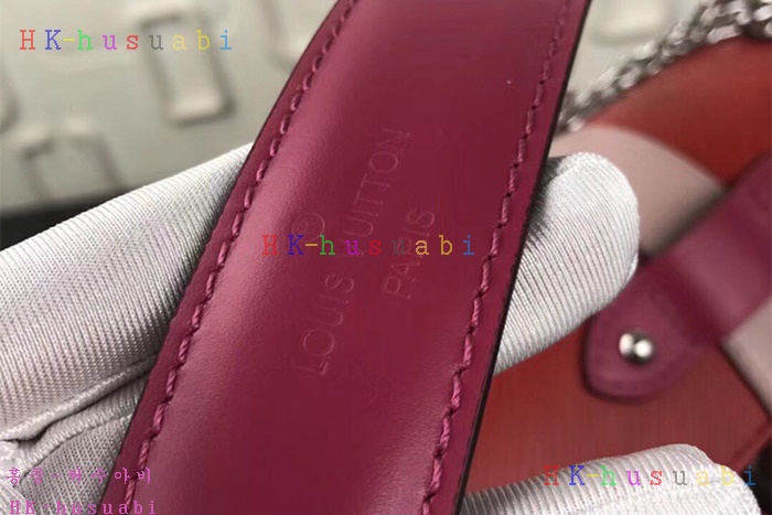 �ڹ̷��ޡ� ���̺��� Ʈ����Ʈ ���Թ� M43629-5