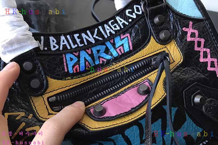 �ڹ̷��ޡ� �߷��þư� �̴� ��Ƽ�� BL 693S