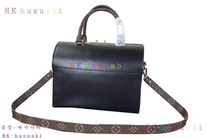 �ڹ̷��ޡ� ���̺��� ���ǵ� ���͹� M51468