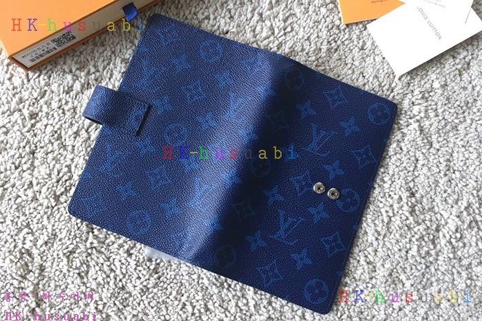 �ڹ̷��ޡڷ��̺��� ī��������� M66530-2