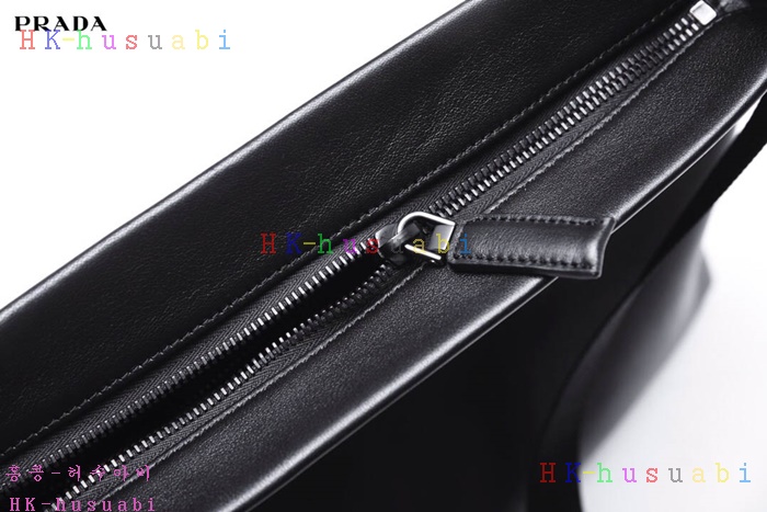 �ڹ̷��ޡ� ����� �ΰ� ũ�ν��� P 2VH057