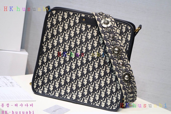 �ڹ̷��ޡ� ��� ������ũ ȣ���� DR M6820CT