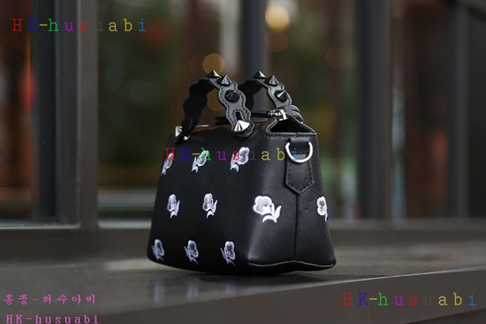 �ڹ̷��ޡ� ��� ���̴����� ����� F 8B995844