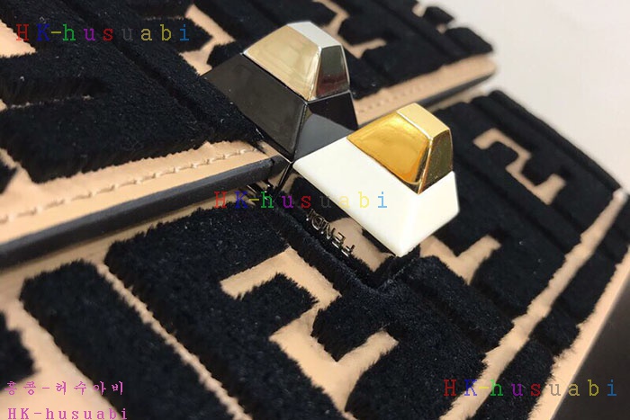 �ڹ̷��ޡ� ��� ĭ ���� ��Ʈ�� F 859920