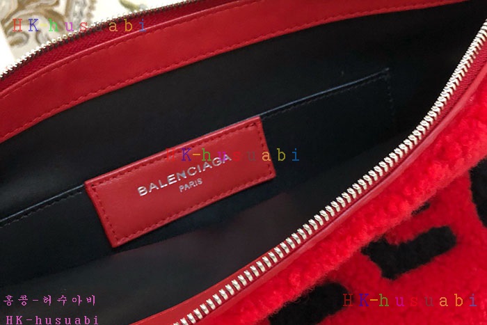 �ڹ̷��ޡ� �߷��þư� �þ Ŭ��ġ��  B 5814472