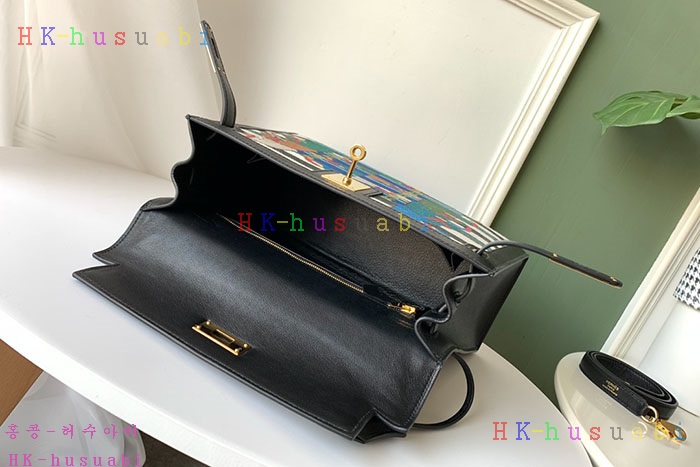 �ڹ̷��ޡ� �����޽� �̸��� H 6588703-2