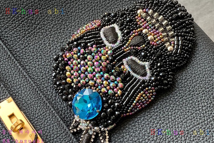 �ڹ̷��ޡ� �����޽� �̸��� H 6588701