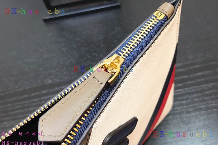 �ڹ̷��ޡ� ��� Ʈ���÷� Ŭ��ġ�� FD 8BS021A5S0F15HI