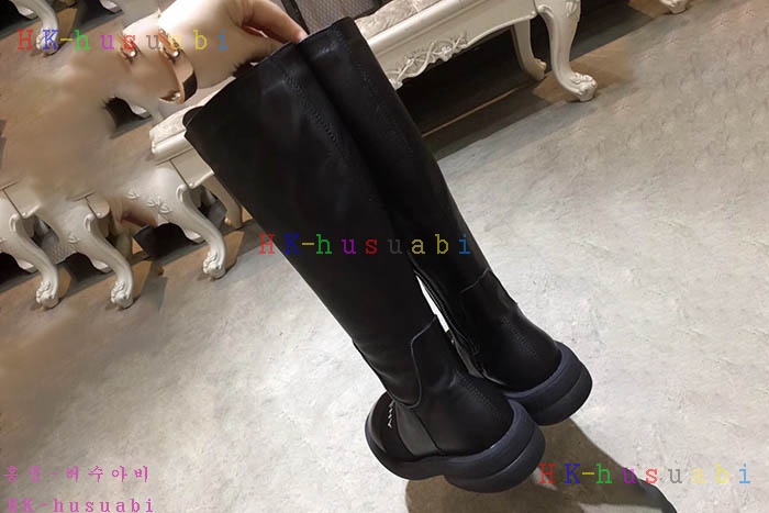 NEW    GV 689000