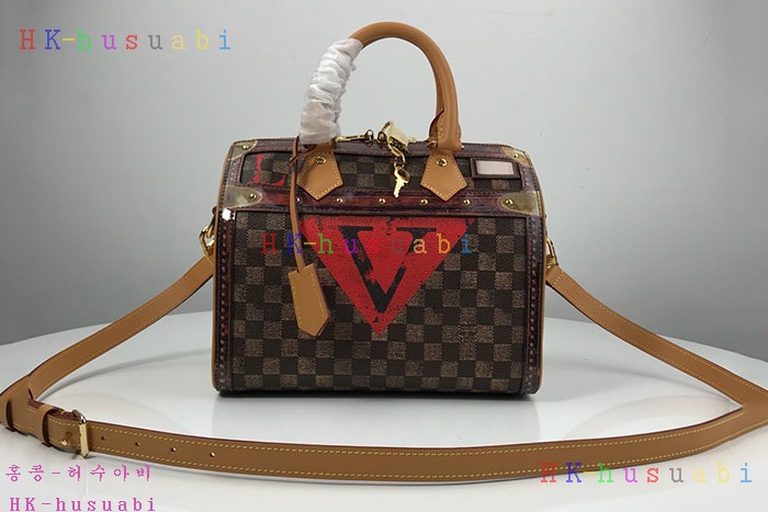 �ڹ̷��ޡ� 2019SS ���̺��� ���ǵ� LV M52249
