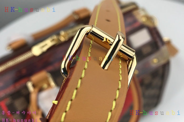 �ڹ̷��ޡ� 2019SS ���̺��� ���ǵ� LV M52249