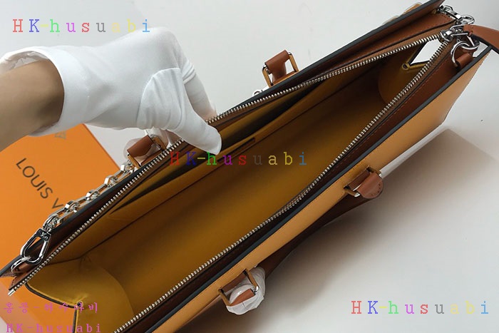 �ڹ̷��ޡ� 2019SS ���̺��� ũ���� ��帮�� LV M44371-2
