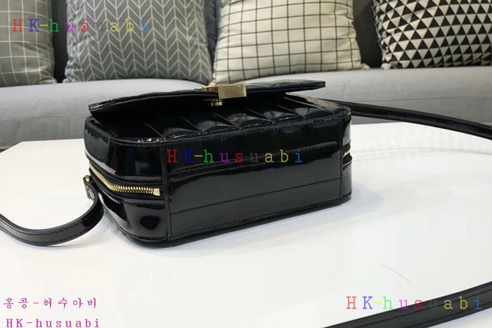 �ڹ̷��ޡ� �Ի��ζ� ��Ű�� SL 555052-2