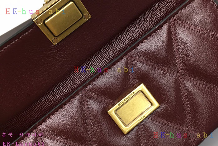 �ڹ̷��ޡ� ����� ���׶� ���� ũ�ν��� GV BB5059B08Z