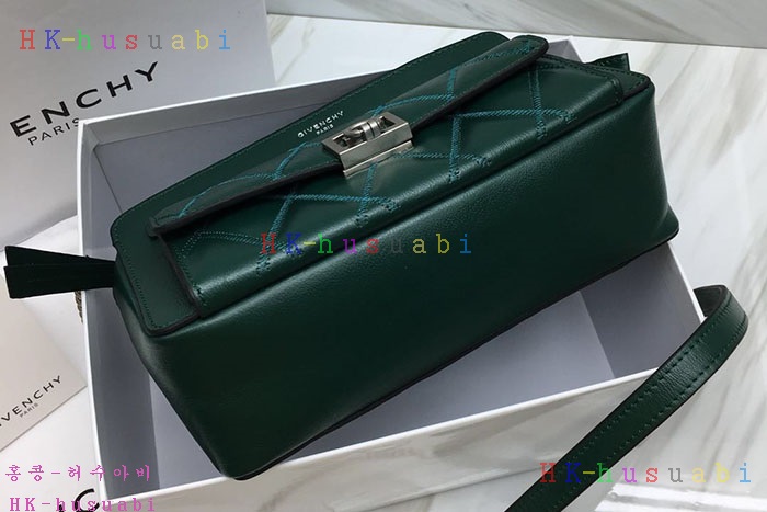 �ڹ̷��ޡ� ����� ���׶� ���� ũ�ν��� GV BB5059B08Z-2