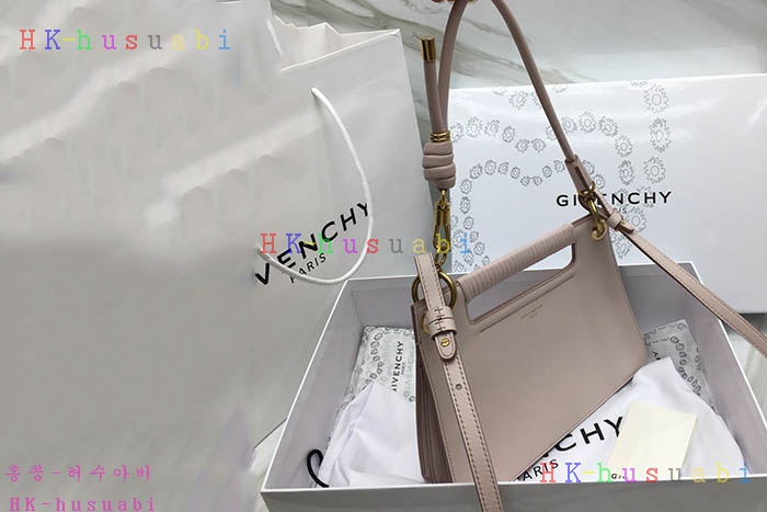 �ڹ̷��ޡ�2019SS ����� �� ��  GV 251110
