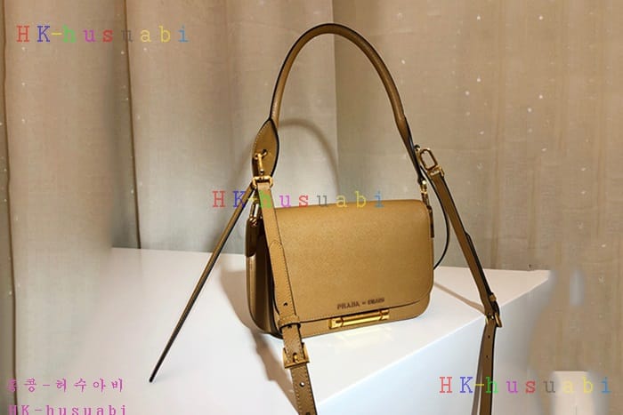 �ڹ̷��ޡ� ����� �ú��� ���� ����� P 1BD165-6