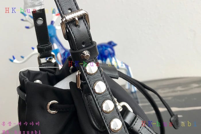 �ڹ̷��ޡ� ����� ��Ŷ�� P 1BH038-8