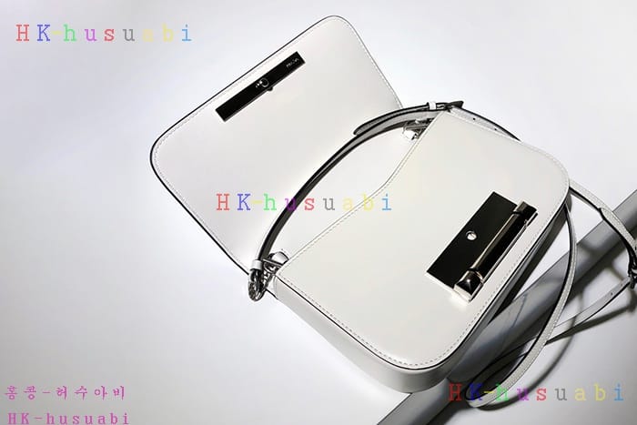 �ڹ̷��ޡ� ����� �ú��� ���׹� P 1BD170