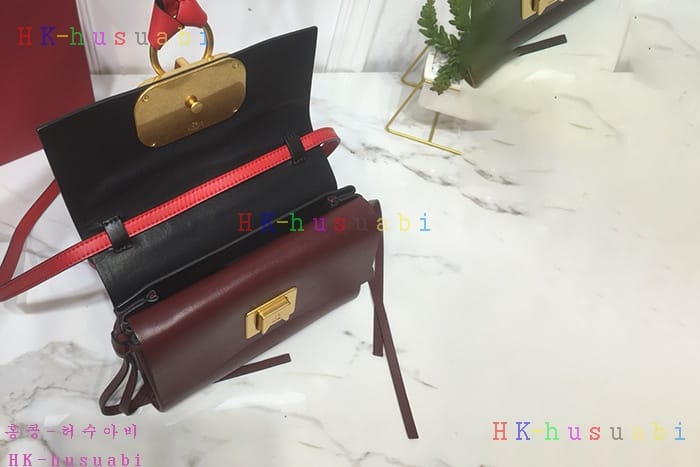 �ڹ̷��ޡ� �߷�Ƽ�� �긵 ũ�ν��ٵ�� V 74417