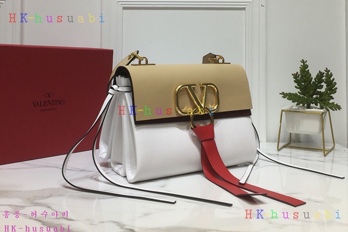 �ڹ̷��ޡ� �߷�Ƽ�� �긵 ũ�ν��ٵ�� V 74419