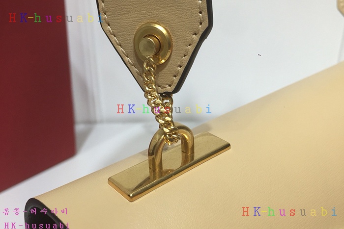 �ڹ̷��ޡ� �߷�Ƽ�� �긵 ũ�ν��ٵ�� V 74419