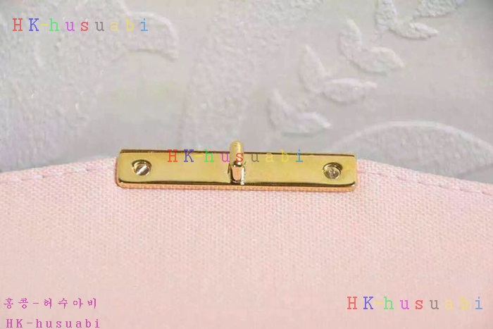 �� ��ǰ���׻��� ���̺��� ���ָ� �ٹ̿� ũ�����Ʈ 2016�Ż� N41581-A1