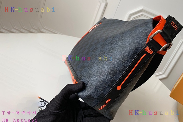 �ڹ̷��ޡ� ���̺��� ��Ŀ���� �޽��� PM N40159