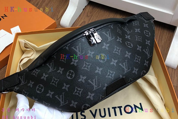 �ڹ̷��ޡڷ��̺��� ��Ŀ���� ���� M44336-3