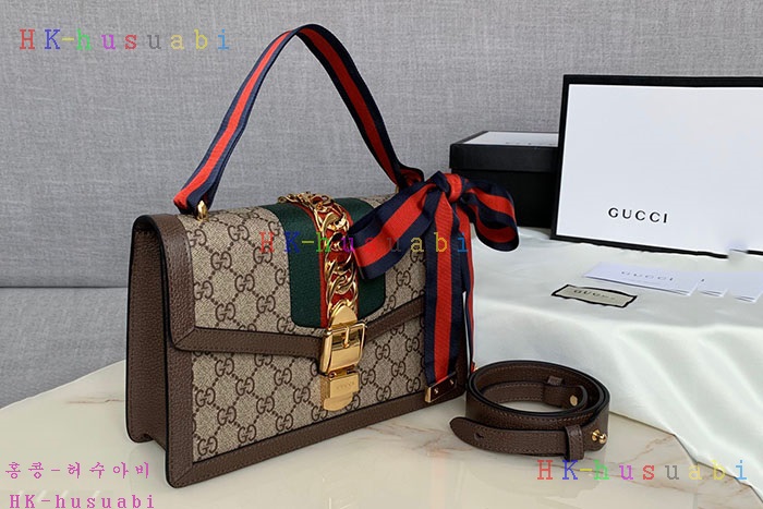 �ڹ̷��ޡ� ���� �Ǻ� ����� GU421882-4