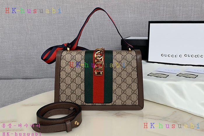 �ڹ̷��ޡ� ���� �Ǻ� ����� GU421882-4