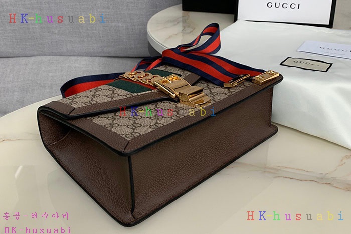 �ڹ̷��ޡ� ���� �Ǻ� ����� GU421882-4