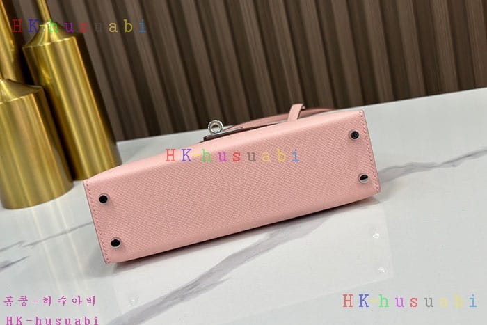 �ڹ̷��ޡڿ����޽� �̸� �̴�  H 9668220-9 �ü���