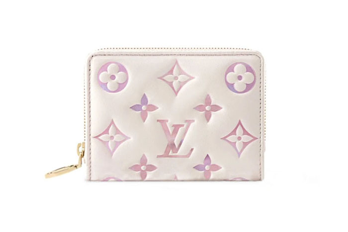 �ڹ̷��ޡڷ��̺��� �� ���� M25601